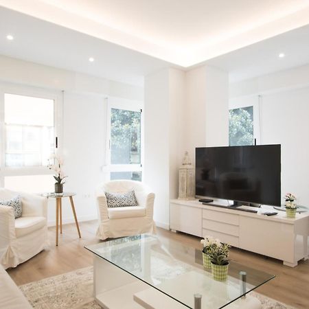 4 Bedroom/3 Baths W/ Ac In Near Beach! Alicante Kültér fotó