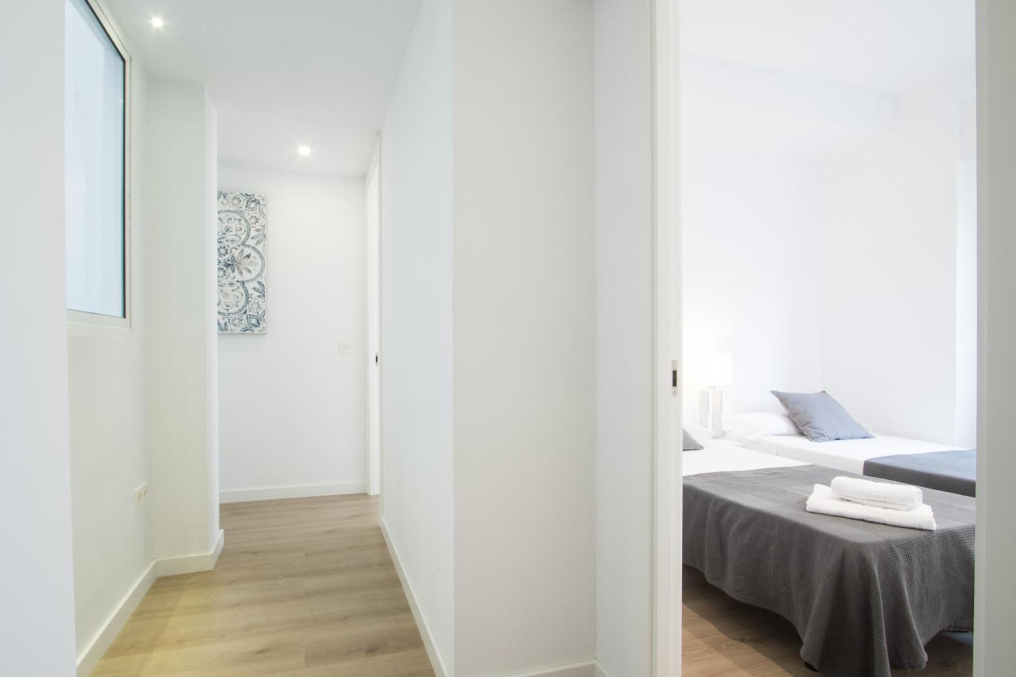 4 Bedroom/3 Baths W/ Ac In Near Beach! Alicante Kültér fotó