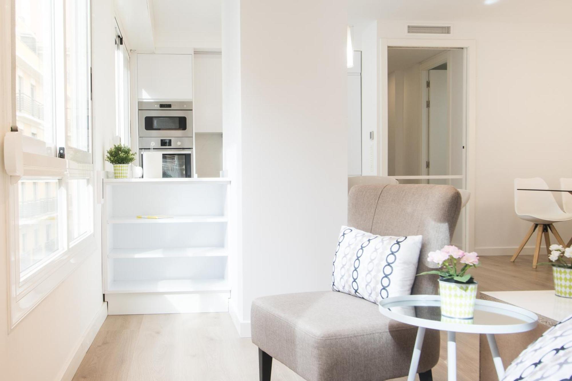 4 Bedroom/3 Baths W/ Ac In Near Beach! Alicante Kültér fotó