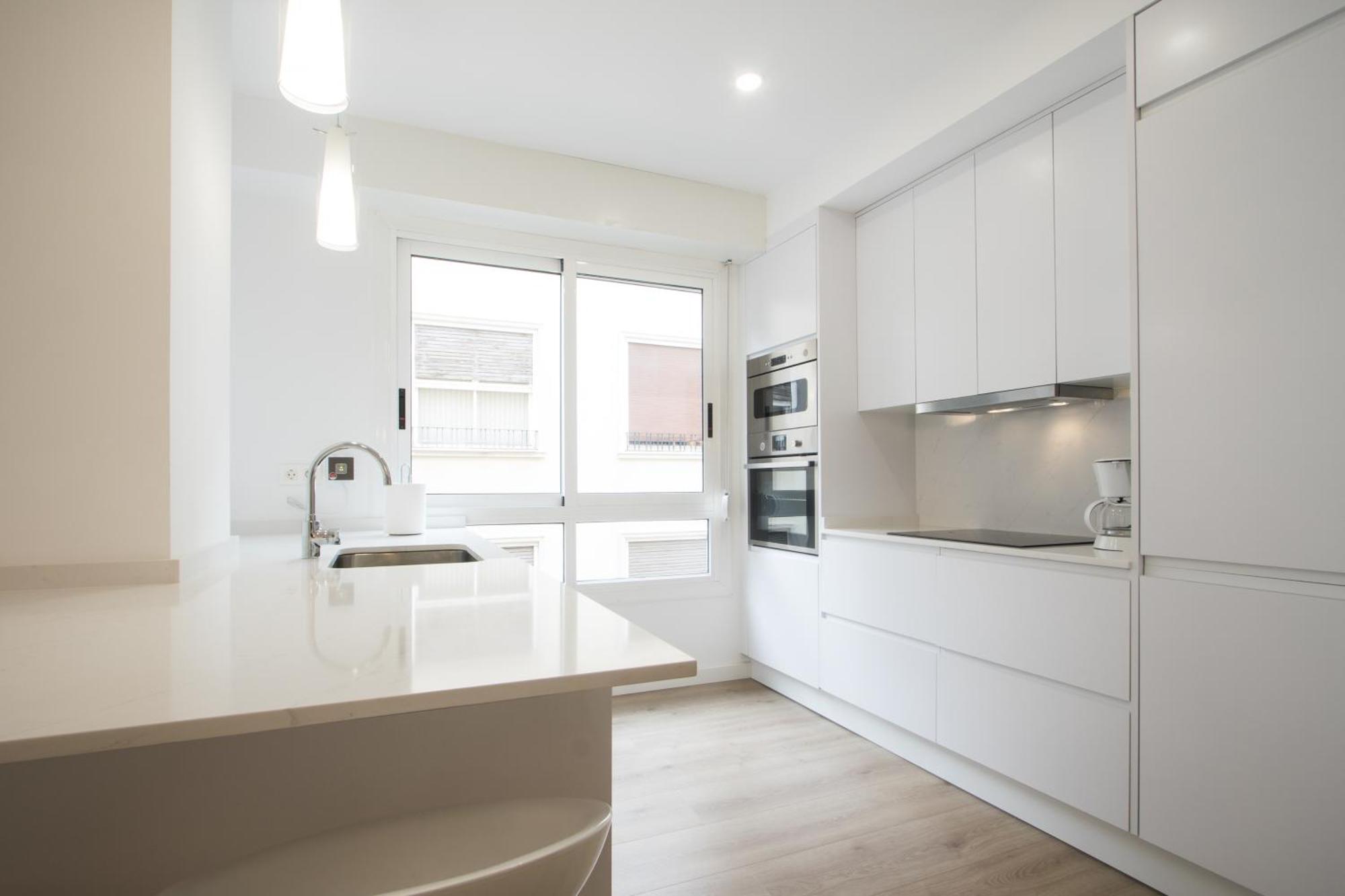 4 Bedroom/3 Baths W/ Ac In Near Beach! Alicante Kültér fotó
