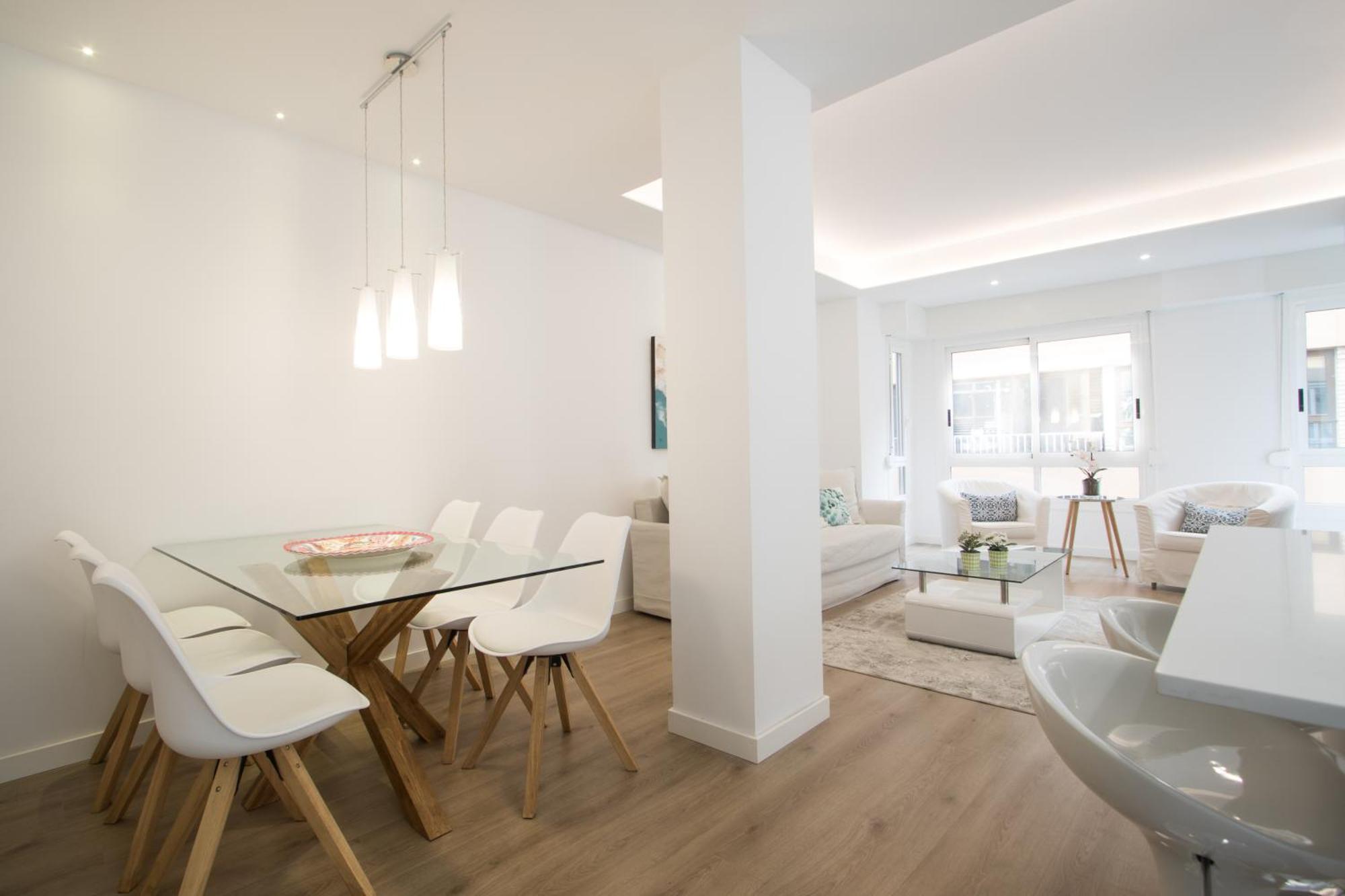4 Bedroom/3 Baths W/ Ac In Near Beach! Alicante Kültér fotó