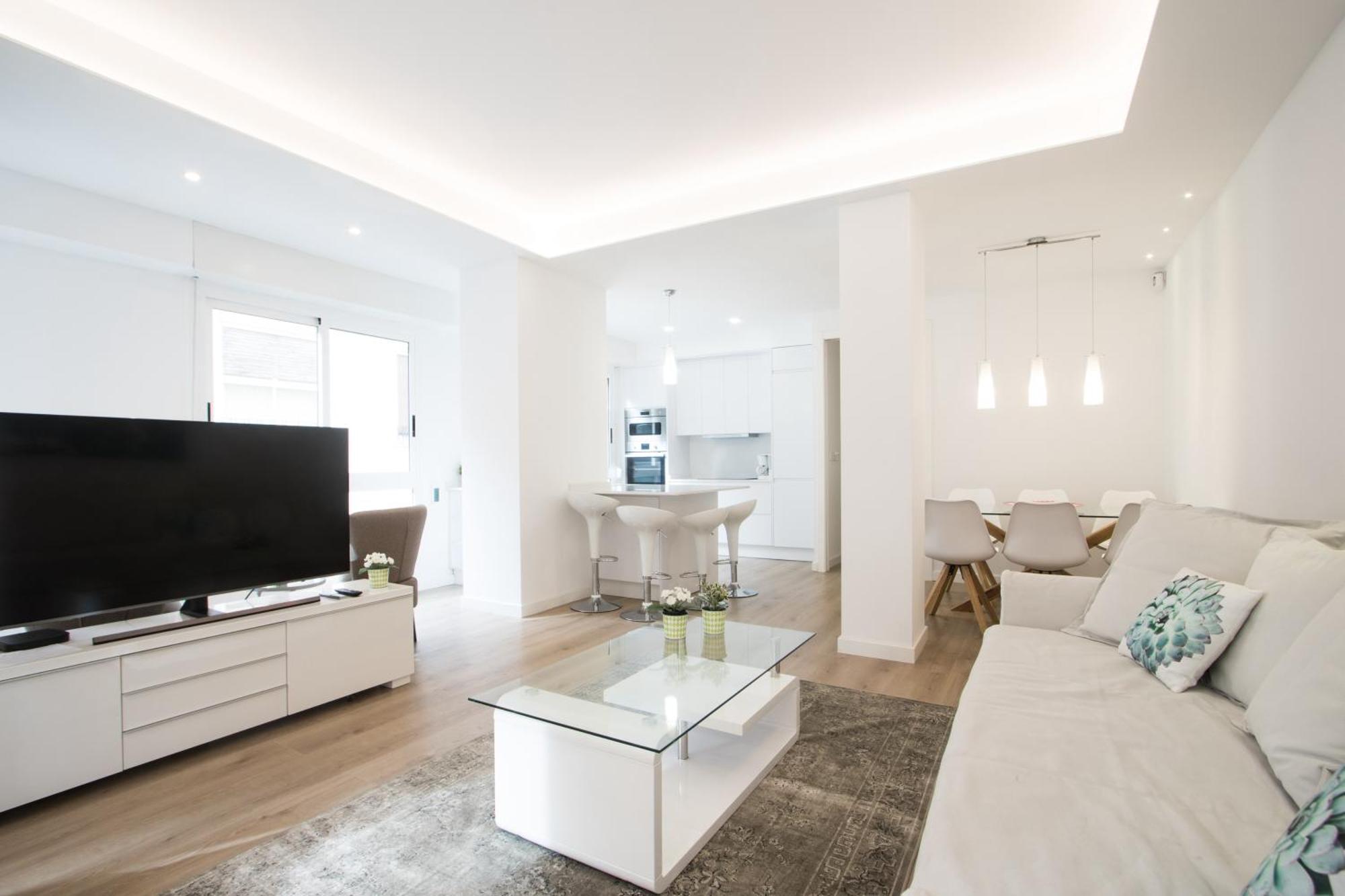 4 Bedroom/3 Baths W/ Ac In Near Beach! Alicante Kültér fotó