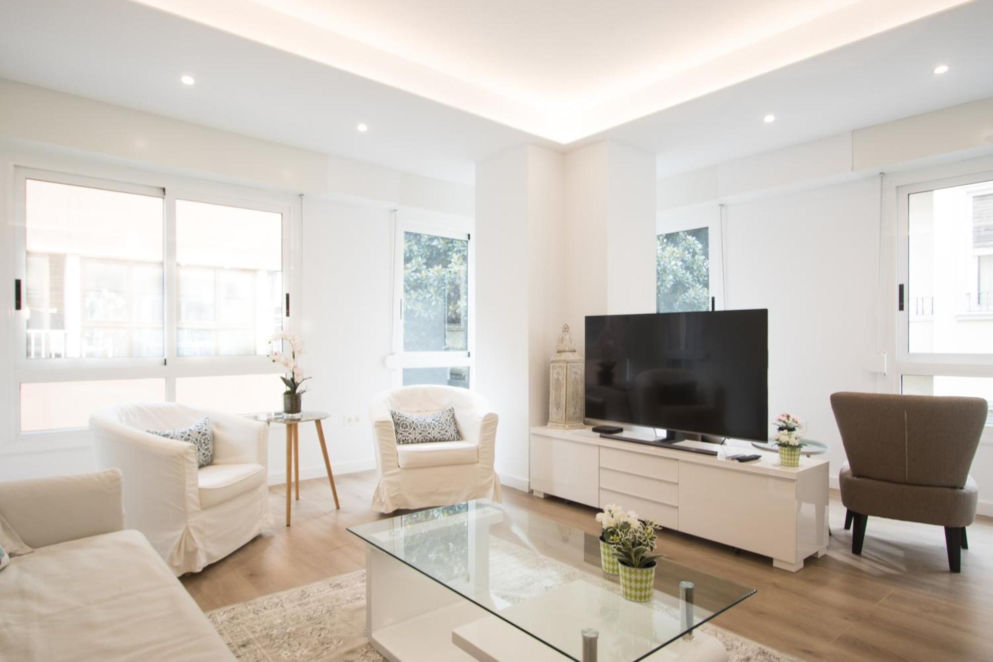 4 Bedroom/3 Baths W/ Ac In Near Beach! Alicante Kültér fotó